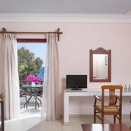Veggera Perissa (Santorini)