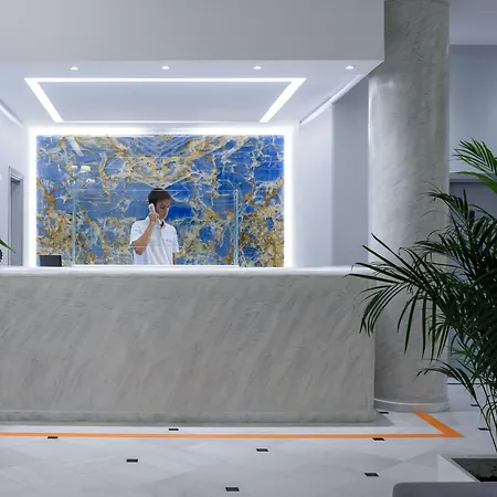 فيجيرا بيتش منتجع