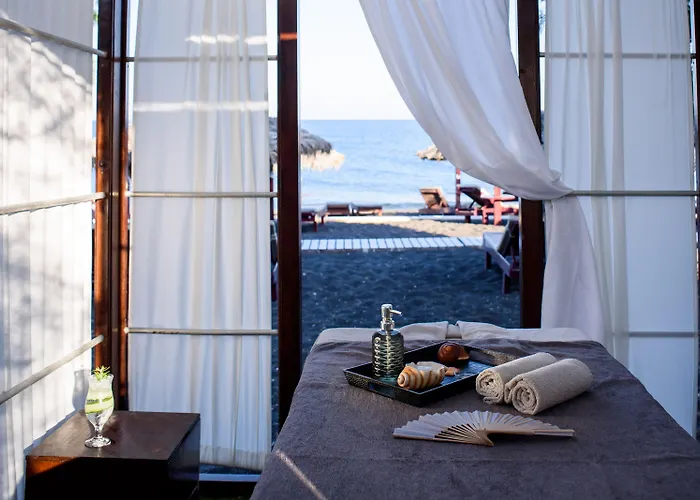 Veggera Resort Perissa (Santorini)