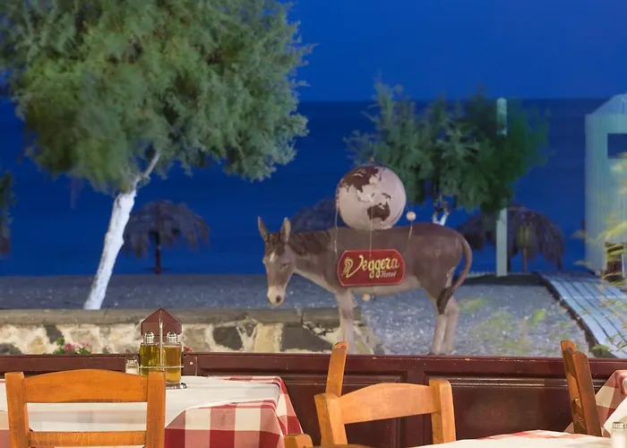 Veggera Semesteranläggning (resort) Perissa (Santorini)